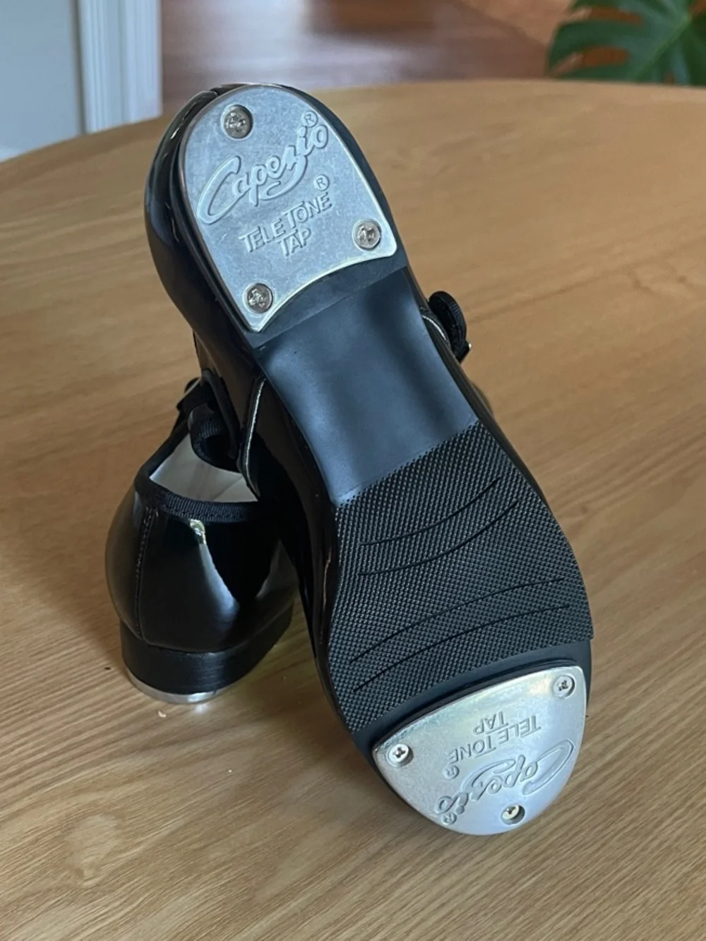 3800C Capezio Children Mary Jane Velcro Tap Shoe (Black Patent) 13.5W NEW